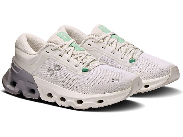 Women's On Cloudflyer 5 | Free Shipping $99+ | Fleet Feet | Fleet Feet