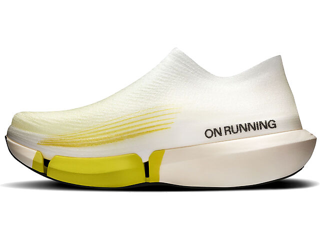 Men's | On Cloudboom Strike 2 Lightspray | Fleet Feet