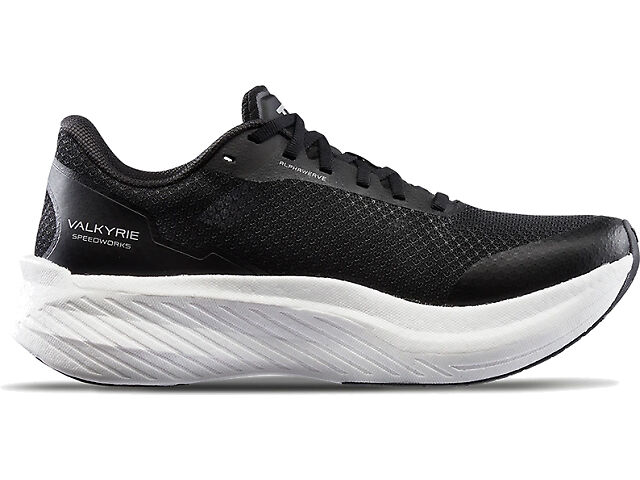 TYR Valkyrie Speedworks - BRAND NEW TYR Valkyrie Speedworks Runner Performance Review - WearTesters main image 4
